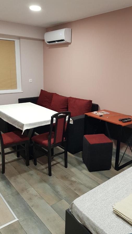 Lux Apartment Montana Esterno foto